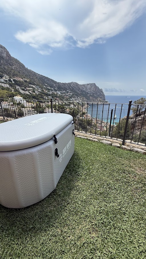 Ice Bath with Chiller — premium cold therapy tub