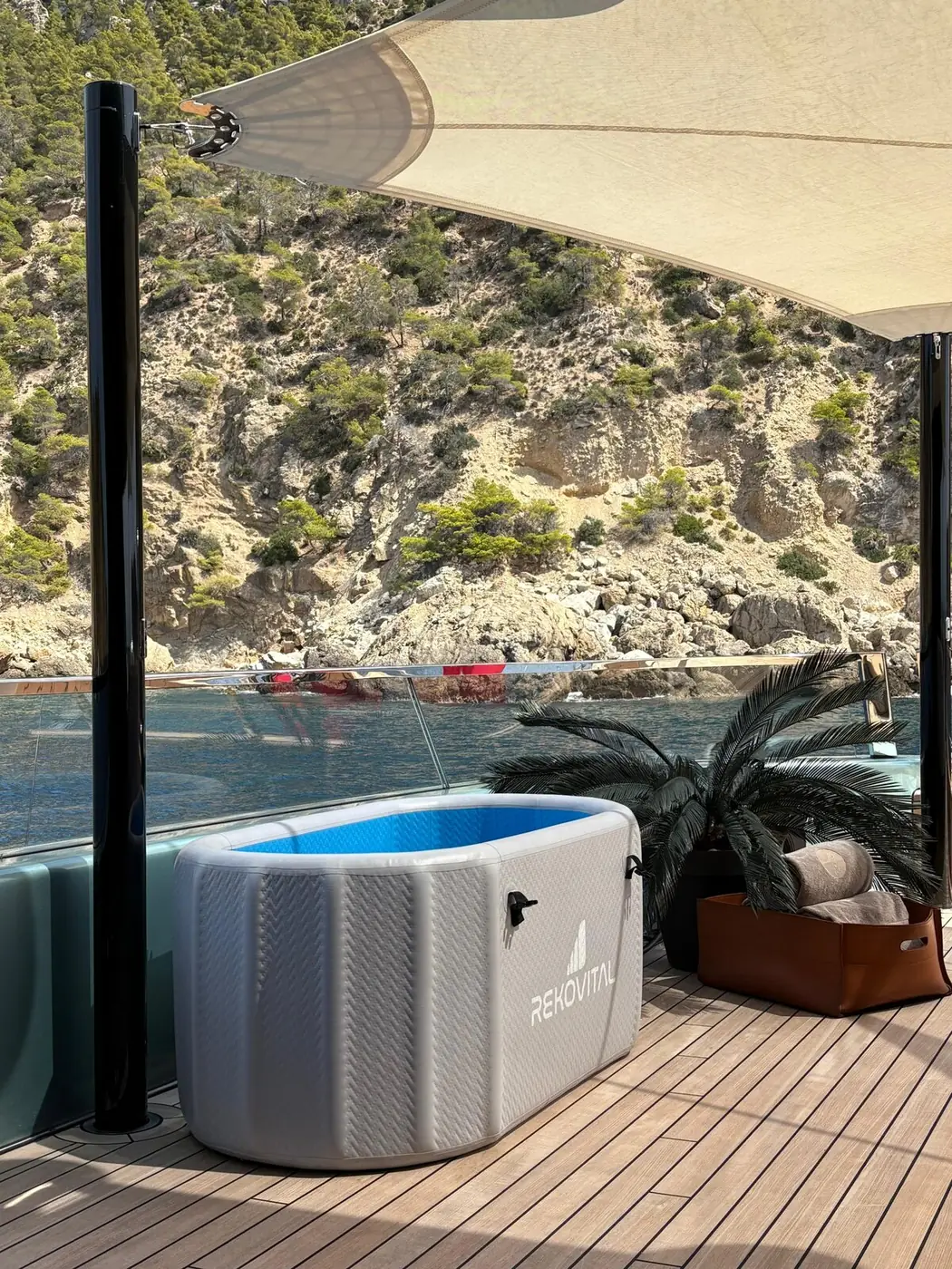 Ice bath en un yate de charter en Mallorca